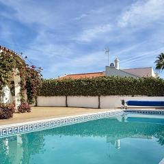 #278 Fonte dos Leoes by Home Holidays