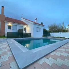 Apartamentos con piscina cerca playa