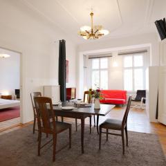 Elegante Altbauwohnung (CB1)