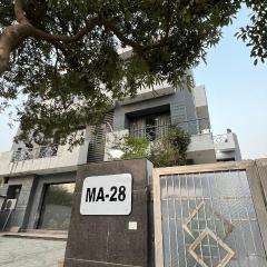 BluO Penthouse - DLF CyberCity, BathTub Terrace Garden #staycation