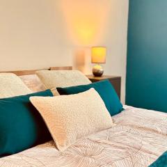 Le Petit Balcon - Proche Gare & Wifi