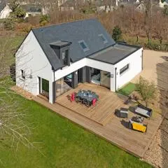 la villa iodée, le confort d une maison neuve équipée d une piscine intérieure chauffée toute l année, très proche des plus belles plages