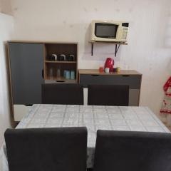 Apartamento 01 Jardim Peri Quarto Cozinha Banheiro