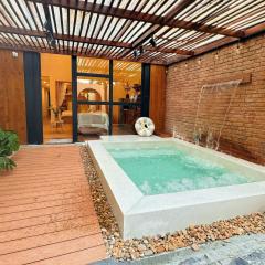 Cherish Villa near beach with jacuzzi pool and BBQ garden