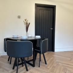 2 Bedroom flat by London Bridge & The Shard