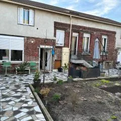 4 chambres privées dans un pavillon chaleureux