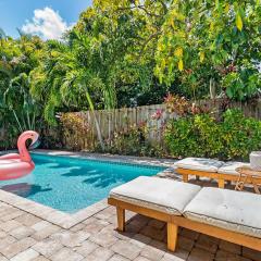 Boho 3BR Retreat Heated Pool & Private Suite