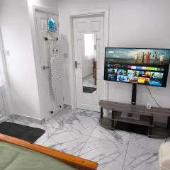 Edlin Guest House