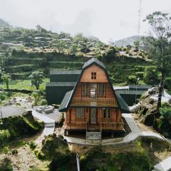 Sikunir Pondok Cabin By Travelink