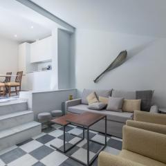 AoA Giralda Apartment