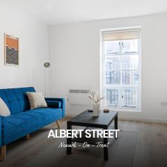 Spacious 1-bed Apartment in Newark on-Trent by Renzo, Central Location, Free Parking!