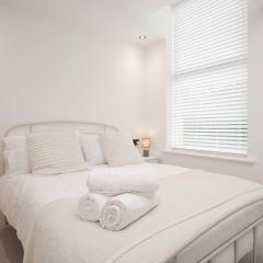 Private Stay by Anfield Shared Kitchen Parking