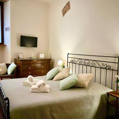 Arena in Love - Centre Rooms