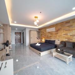Jomtien Seaside studio at View Talay 5