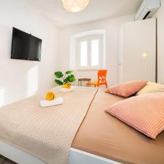 Apartment Rosanna By The Beach