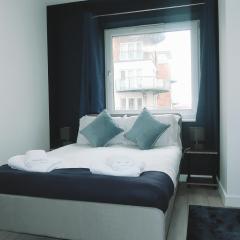 Refurbished Apartment 2 bath 2 bedroom WLift!