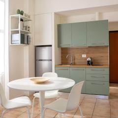 Levante -Walking distance to Center- Free Onsite Parking