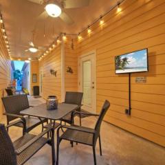 Sparkle Fish I Community Pool I Dog Friendly