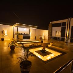 Db Continental Loft Apartment