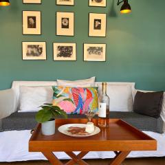 Homelivia, Lovely One bedroom flat Place GARIBALDI et PORT