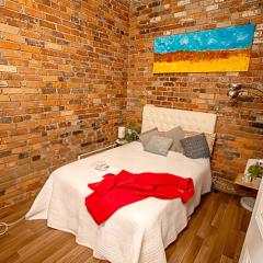 Fitzroy- Private rooms 2-4 guest #GuestHouse #AusGP #DirectTram #F1