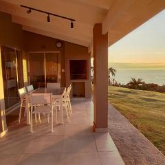 4 Chaka's Rocks Chalets - The Beach Cottage