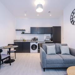 Modern 1BR Apartment in Central Warrington