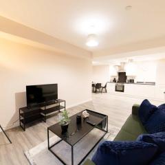 Spacious & Contemporary 2 Bed Manchester Apartment