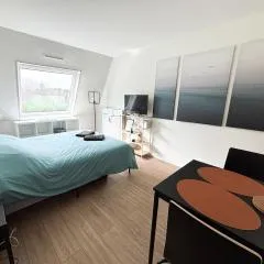 Studio moderne en bord de mer
