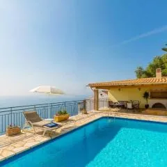 Villa Aris