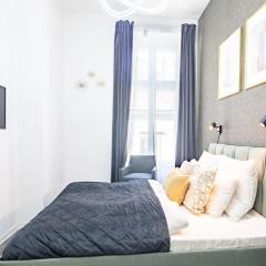 Extreme Central Modern AirCon Studio