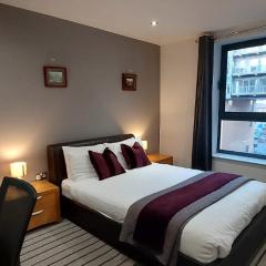 City Apartment in Great Location with a Balcony & Parking Possible - West One