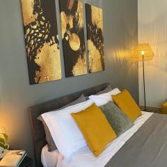 Bright apartment near San Pietro