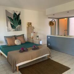 Le Flamboyant - studio 3* avec piscine proche golf