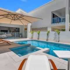 Salt - Beachfront Luxe with Private Pool