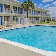 Motel 6 Gulfport, MS Airport