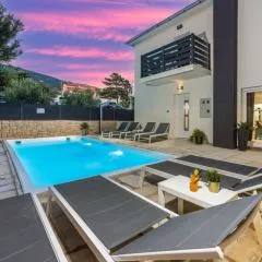 Luxury Villa Magic with swimming pool