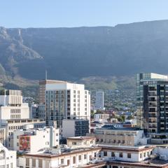 Central Cape Town Apt with Views