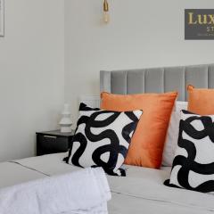 Sunny & Charming Studio City Centre Nr High Street by Luxiety Stays
