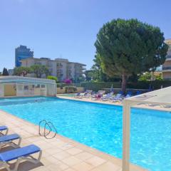 Apartment Heliotel Marine-2 by Interhome