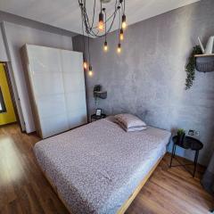 Cozy Two Rooms DOWNTOWN by CHR Luxury Propery