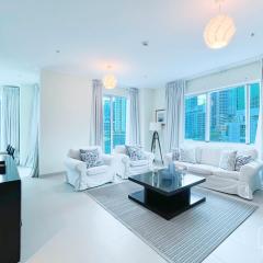Luxury 2B Apt with Full Marina Views - Delphine