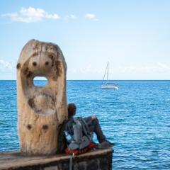 Las Olas - Coastal Escape with Charm & Comfort