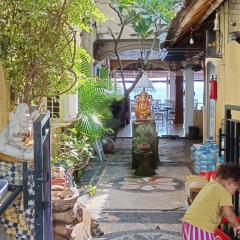 Sunrise Cafe Bungalows