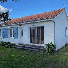 Maison à Barbâtre - 6 personnes, animaux admis, parking, proche plage - FR-1-823-22