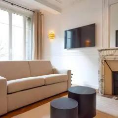 TBS 318 - Superb apartment with Eiffel Tower view