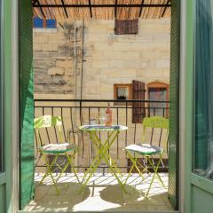 Maison Le Petit Balcon Beaucaire avec garage pour vélo