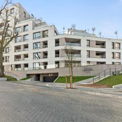Leśna Sonata z ogrodem by Grand Apartments