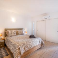 Beach Studio in Albufeira's old town