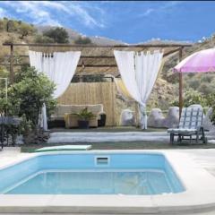 Alojamiento Rural Casa Águila con piscina privada para 6 personas